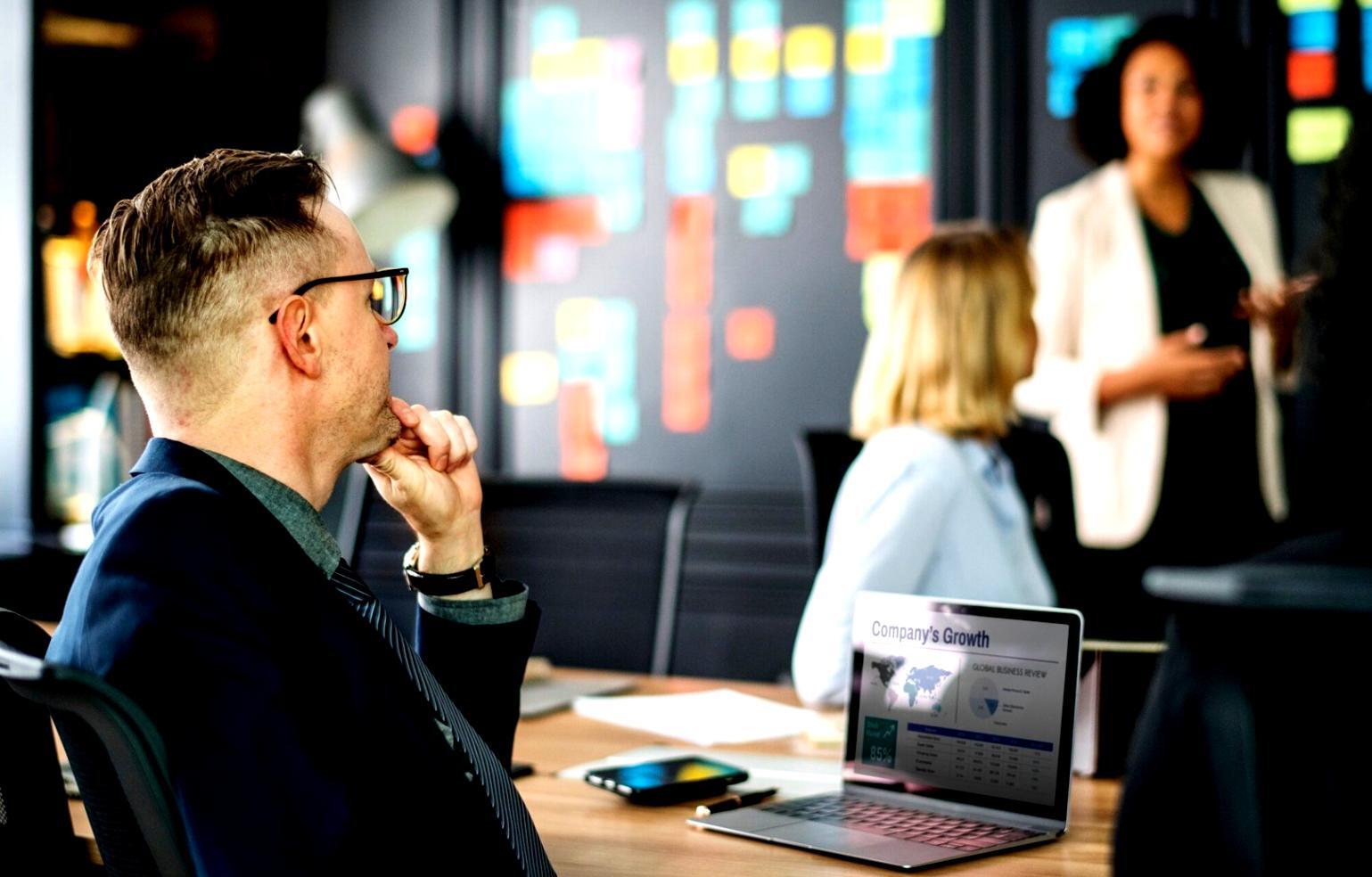 Espacio de trabajo colaborativo del equipo pyrexnovari